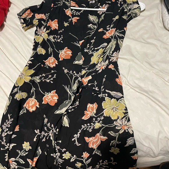 Reformation Dime Floral Mini Wrap Dress size small - Picture 7 of 8